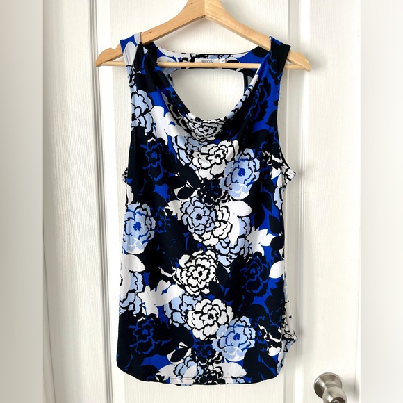 Ricki's Tops - Ricki’s Sleeveless Floral Top Medium